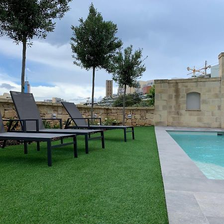 The Valley Bed & Breakfast Saint Julian's Bagian luar foto