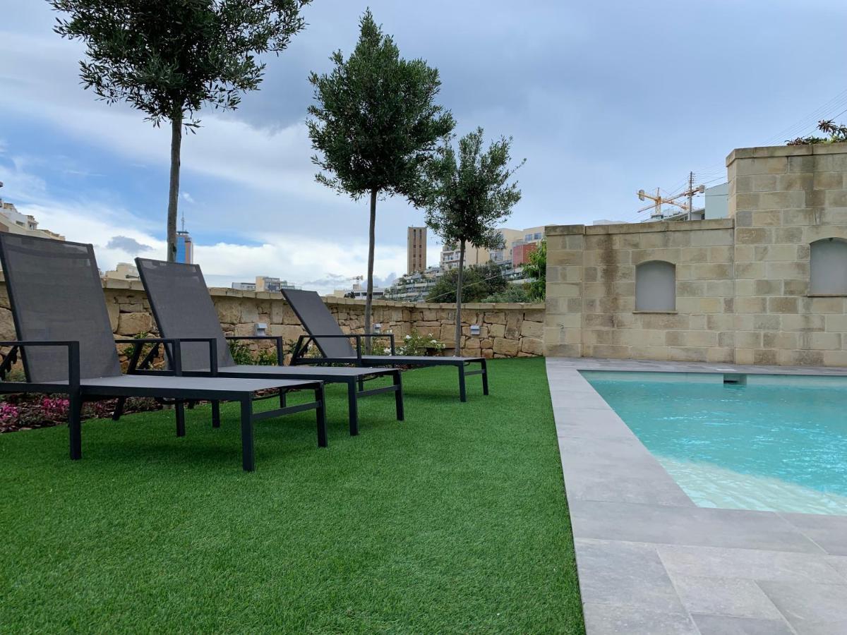 The Valley Bed & Breakfast Saint Julian's Bagian luar foto