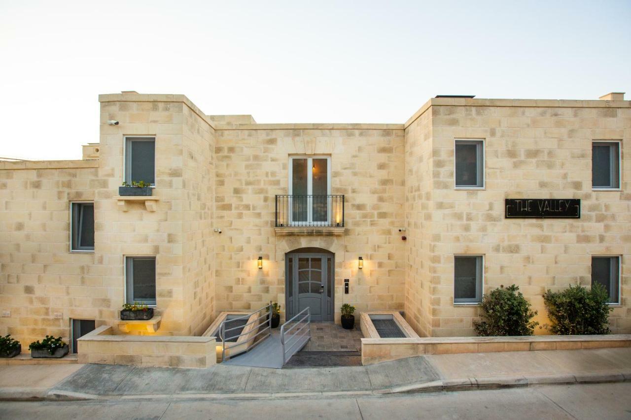The Valley Bed & Breakfast Saint Julian's Bagian luar foto